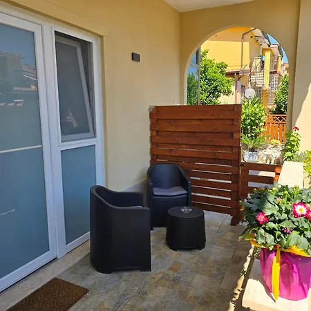 Fede's Airport 公寓 菲乌米奇诺